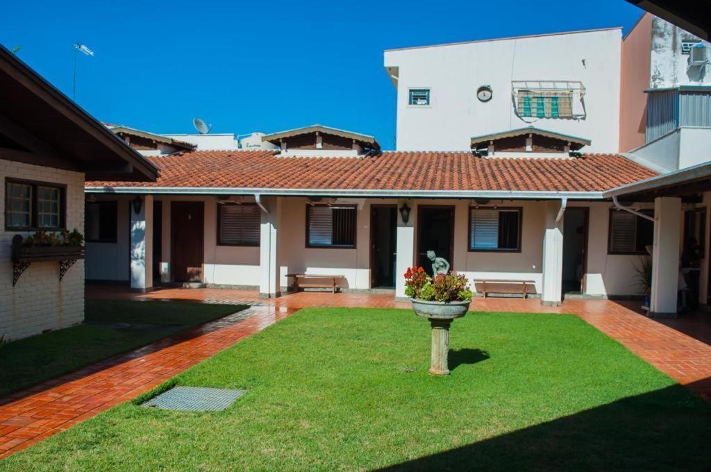 Galeria Hotel Pousada Jaguariúna Exterior foto